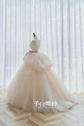 -予白婚纱礼服馆