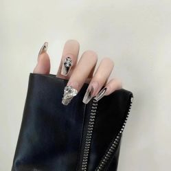 -悦指间美甲美睫