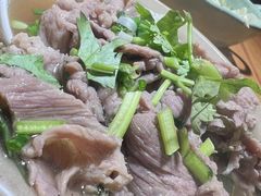 -大众跷脚牛肉馆·非遗传承单位(峨眉山店)