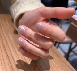 -爱美睫美甲会馆
