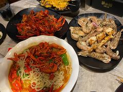-沪小胖小龙虾(淮海中路旗舰店)