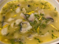 酸菜鱼片汤-避风塘(百联东郊店)