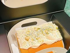 -白蘭BLANK(杭州湖滨银泰in77C区店)