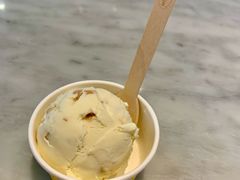 夏威夷果仁冰淇淋单球-哈根达斯(钟楼新店)
