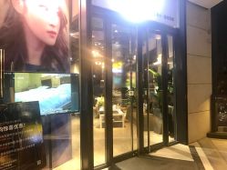 -Kraemer Paris  苏豪路易士·嘉玛发廊