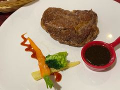 -又见马甲M8融合西餐厅(体育中心店)
