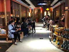 等位区-吃饭皇帝大(解放西路店)
