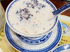 养血黑糯米-广信牛奶甜品世家(台东店)