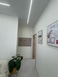 -苗方清颜专业祛痘·皮肤管理