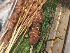 -顶峰夜宴·龙虾烧烤大排档(九江学院店)