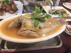-Neary Khmer Restaurant