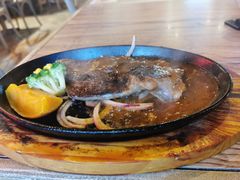 -玛格萝妮(汇智国际商业中心店)