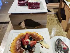 -大中华希尔顿酒店-念自助餐·嗨啤·小龙虾