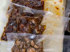 -鑫记婆婆兔·成都特产·兔头手撕兔(太古里店)