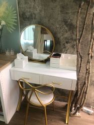 -摩睫+皮肤管理·科学美容中心