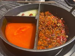 小嫩牛专利T型锅（一锅三吃）-热火朝天鲜切牛肉火锅(南强街巷店)