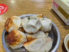 -黄阿姨锅贴大王(万航渡路店)