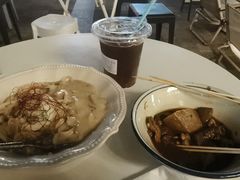-CowCow其其·牛杂咖啡公司(六运店)