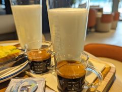 浓郁拿铁-LAVAZZA拉瓦萨咖啡(中航城君尚购物中心店)