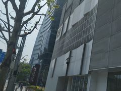 -JINS(上海宏伊国际广场店)