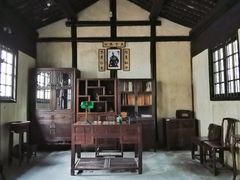 -上海市龙华烈士陵园