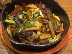 -云海肴·汽锅鸡·云南代表菜(天山百盛优客店)