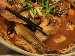 极品鱼头皇-山外山菜馆(玉泉路店)
