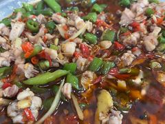 -兔行天下-鸿鹤鲜锅兔(中海国际店)