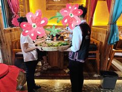 -老滇山寨•云南特色菜•地方菜•民族风情歌舞表演(金碧店)