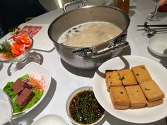 -红雀围·海鲜火锅(陆家嘴中心店)