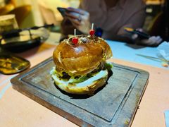 手工牛肉大汉堡-大象厨房(重庆道店)