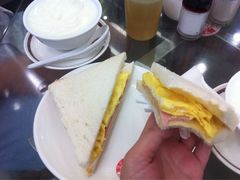 火腿蛋三明治-义顺牛奶公司(庇利金街店)