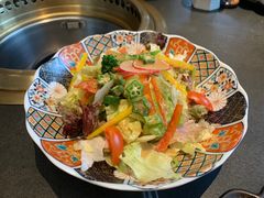 -铭牛烧肉·和牛海鲜自助(高新月牙湖店)