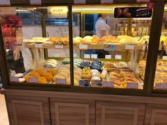 面包甜点陈列柜-BreadTalk面包新语·烘焙蛋糕(高德置地春广场店)