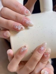 -梵莎美甲美睫