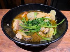 -万记麻辣烫国展总店