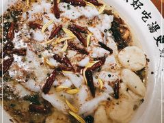 -江渔儿酸菜鱼(奥园广场金发购物中心店)