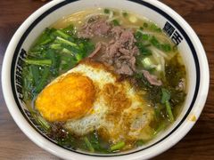 -霸舌生滚牛肉米粉(天生街道店)