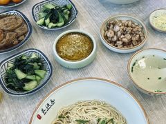 蟹黄面秃油黄-朱洪元苏式面馆(绿宝广场店)
