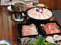 -丽江庭院·云南野生菌·海鲜火锅(鼓楼四合院店)