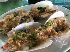 蒜蓉粉丝蒸象拔蚌-淇沙湾渔村餐厅