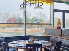 -麦士堡•湖景餐厅(文化博览中心店)