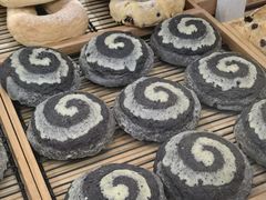 -焙丽拾光(麦凯乐直营店)