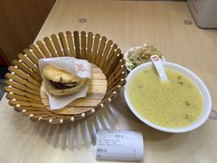 -闫家驴肉老店(华电一校店)