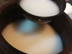 -益百岁牛尾汤(香山路店)