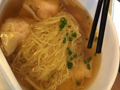 -新大咀港式茶餐厅(宝山万达店)