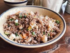 -Cuc Gach Quan Restaurant