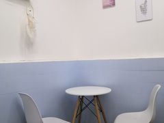 用餐区-美肴冰品·汉堡·牛腩饭(总店)