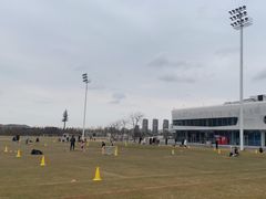 -Riverside河畔少儿足球培训(前滩店)