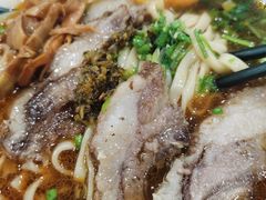 金牌红烧牛肉面-康师傅私房牛肉面(北京南站店)